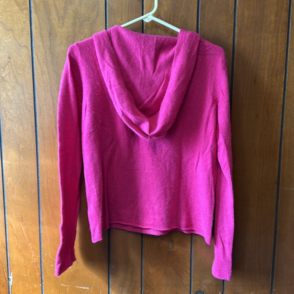 LIKE NEW 100% Cashmere Tommy Hilfiger Pink V-Neck Sweater Hoodie - Picture 3 of 3